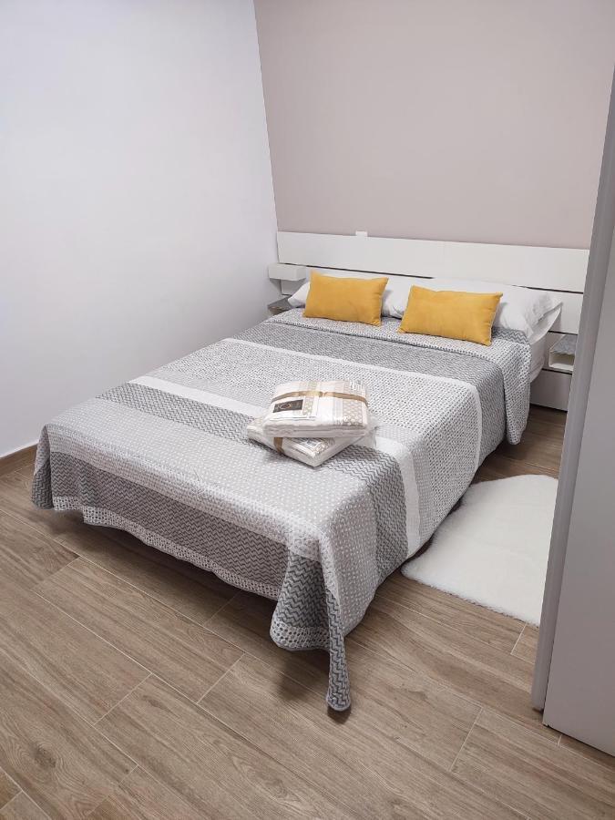 Baj - Apartamentos En Playa Bajondillo, Torremolinos Esterno foto