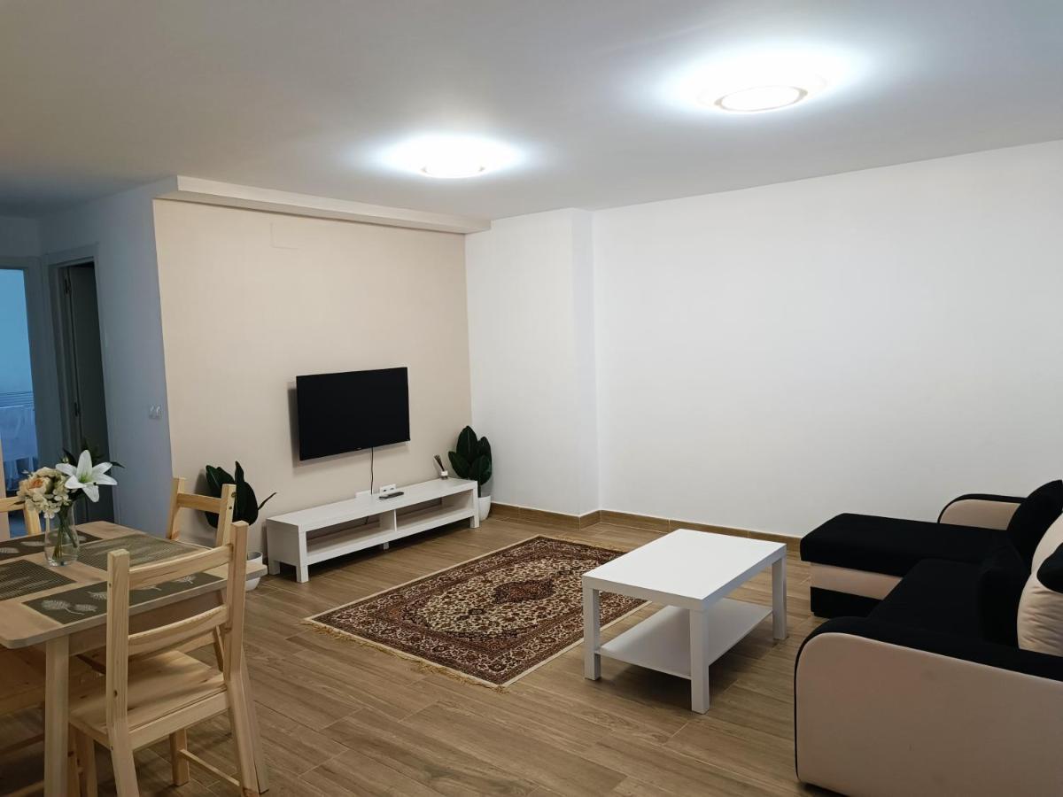 Baj - Apartamentos En Playa Bajondillo, Torremolinos Esterno foto